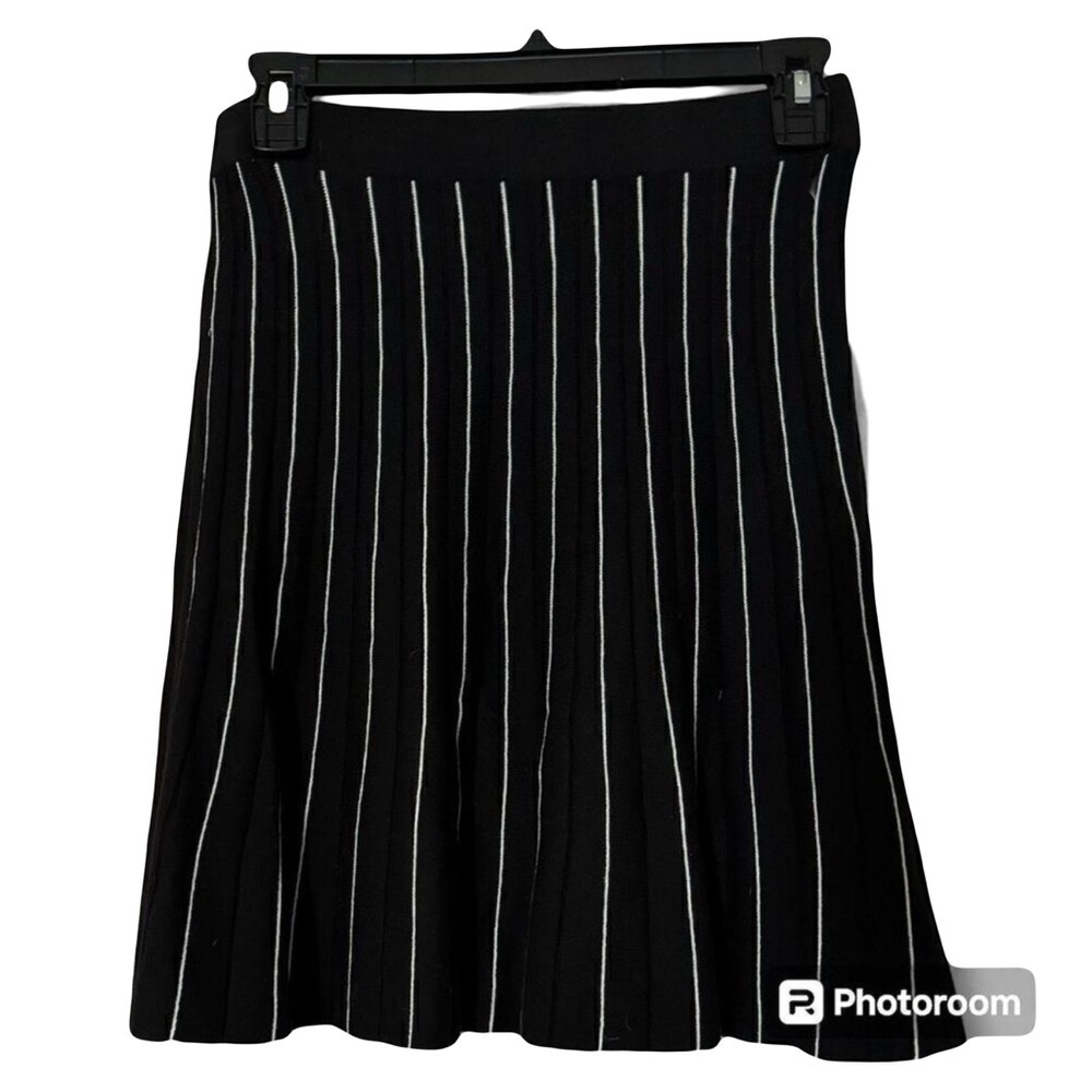 LOFT women’s black and white pin stripe sweater circle skirt